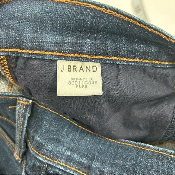 J. Brand skinny leg pure dark wash midrise jeans size 28 - Picture 9 of 10